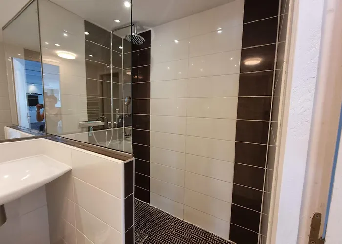 Charmante Au Coeur Du Village Naturiste Apartment